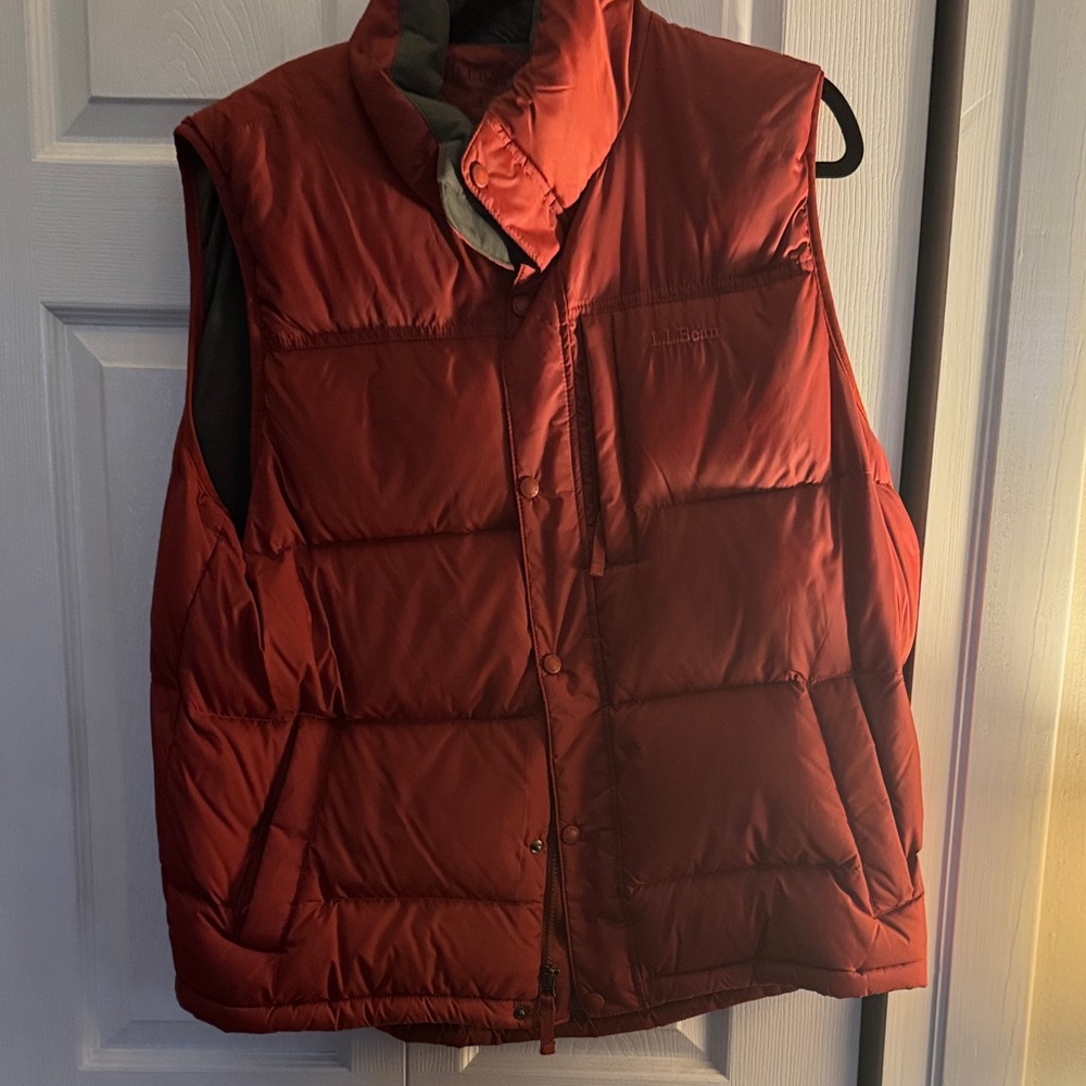L.L. Bean Men's Brick Red Puffer Vest
